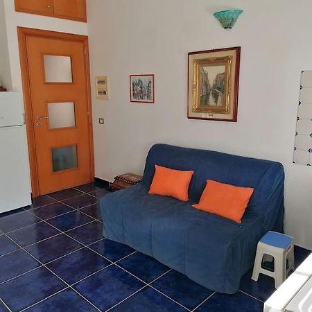 Grazioso Appartamento A Ischia Zona Pilastri Esterno foto