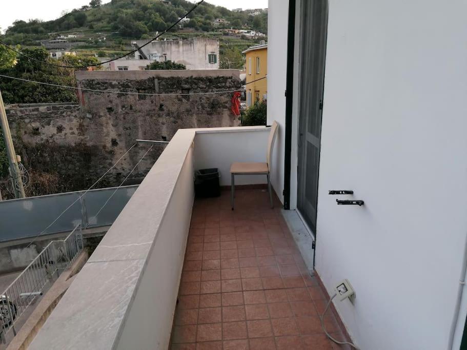 Grazioso Appartamento A Ischia Zona Pilastri Esterno foto