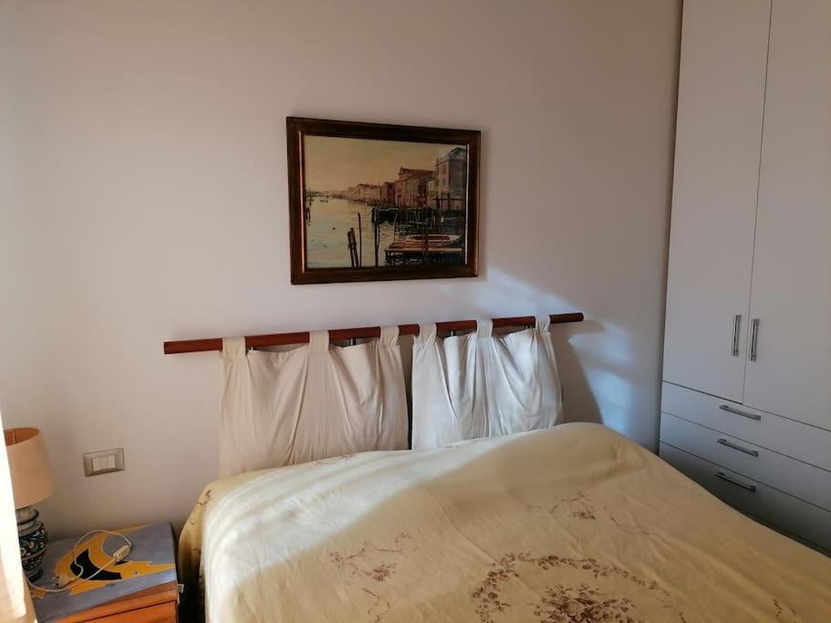 Grazioso Appartamento A Ischia Zona Pilastri Esterno foto
